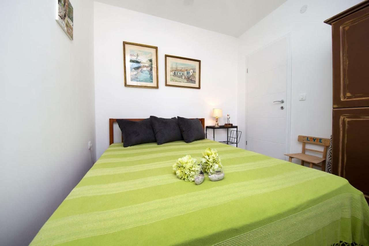 Maya! Apartman Sevid Kültér fotó